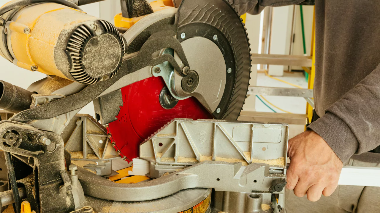 Types of Saw Machines